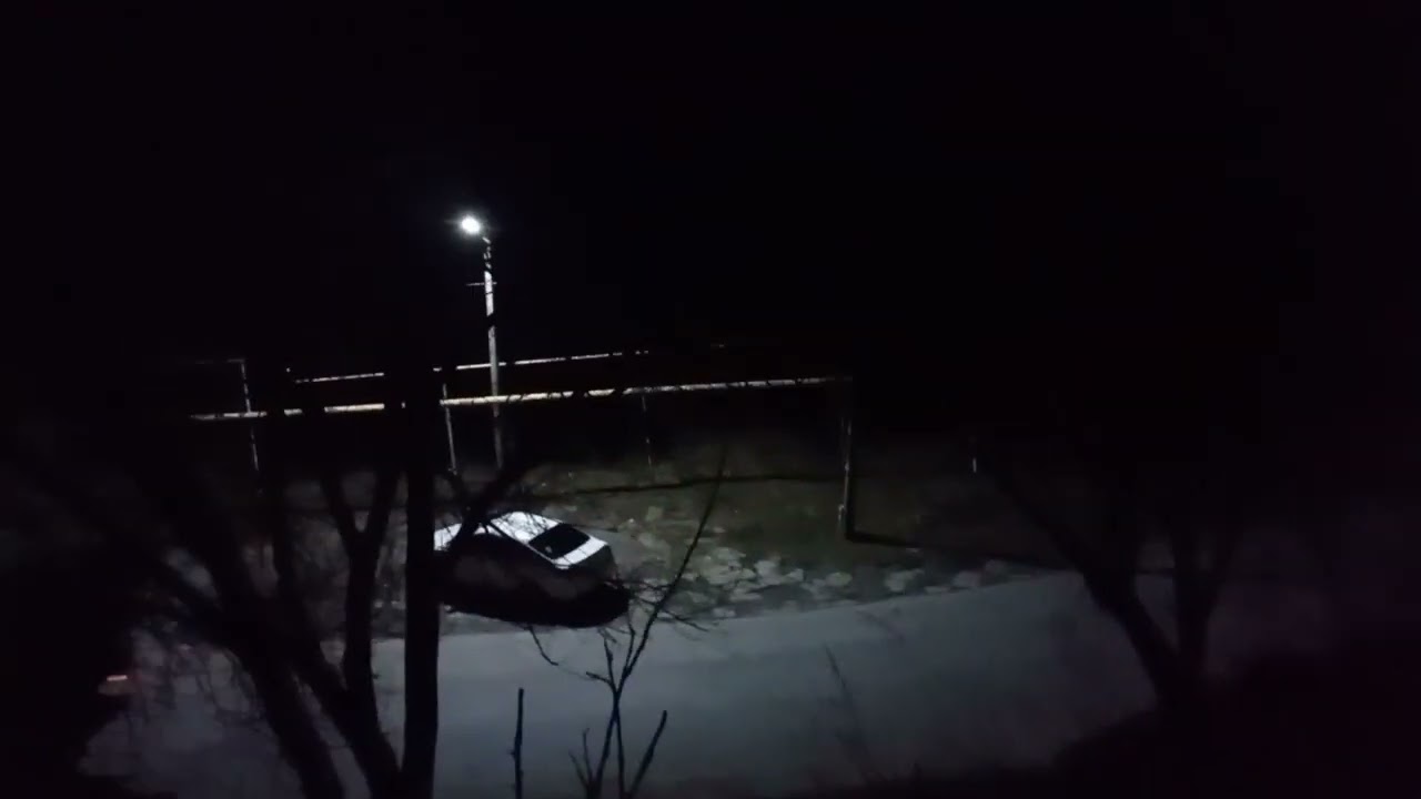 Установили незаконное наружное наблюдение у дома гражд. активиста Сабыржана Касенова. 30.03.2022.