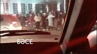 Ақтаудың орталығында жолды жауып, митинг өтіп жатыр, дәл қазір