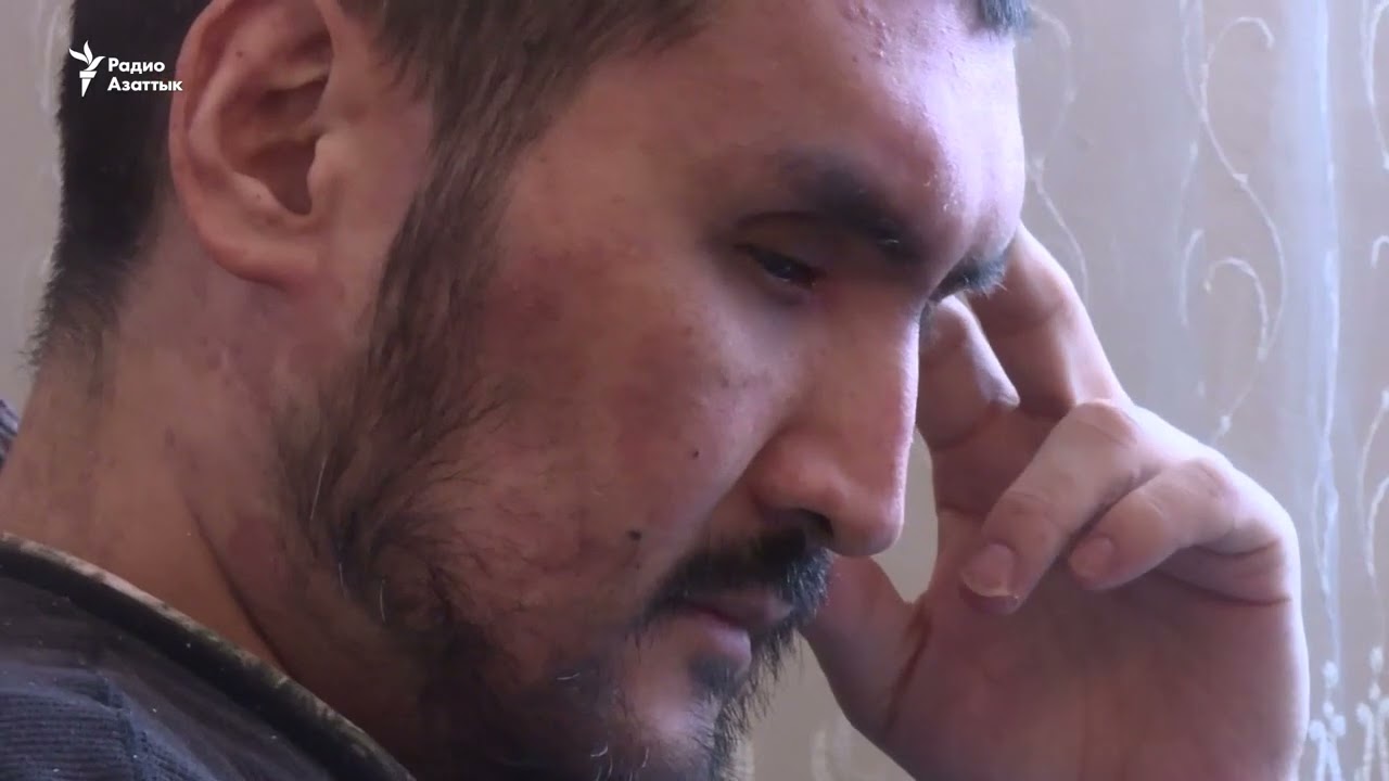 Вооружённый спецназ слепого Ермека Абдрешев, избивая вывезли из больницы в СИЗО.Там его жестоко били