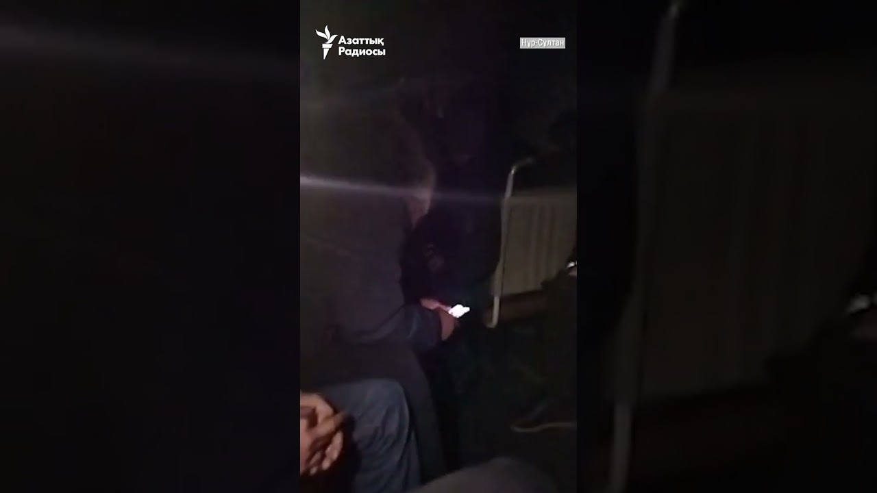 Астанада полиция Азаттықтың тағы бір тілшісін ұстап әкетті