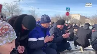 Жаңаөзенде митингіде тұрған жұрттың басым көпшілігі тарады, алаңда ондаған адам қалды