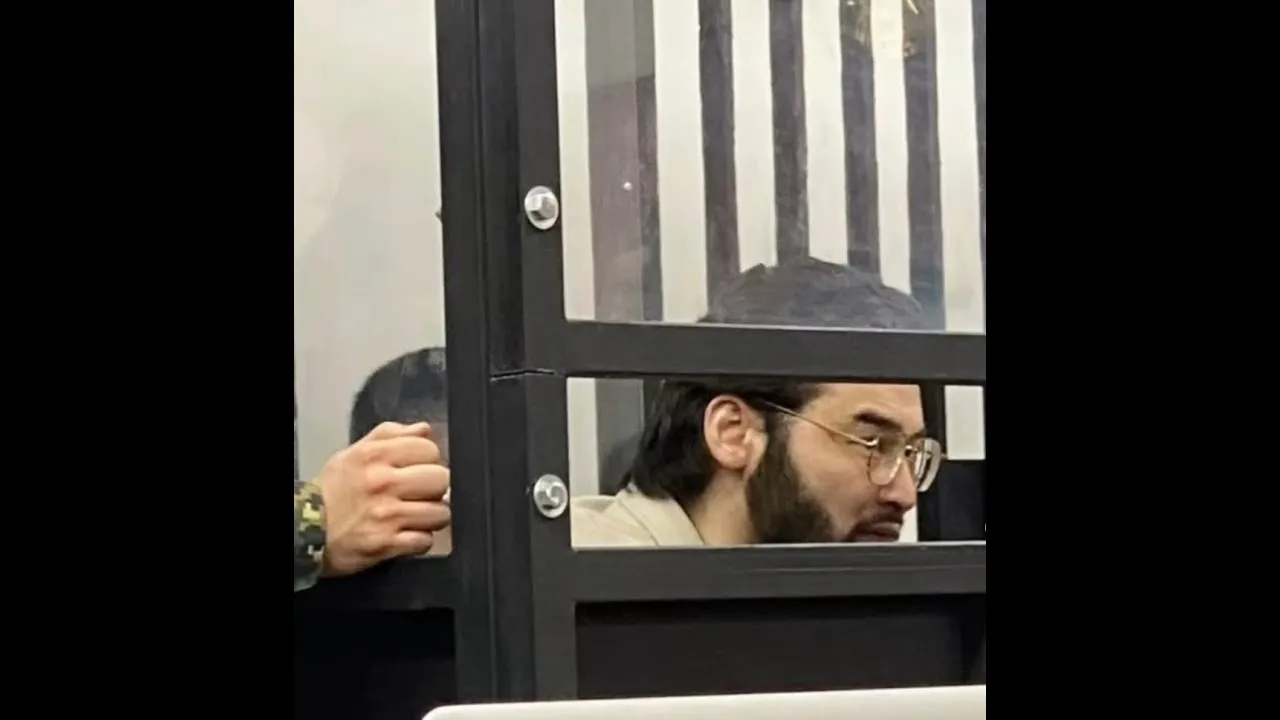 Бекетов Бердах: -"Адам болып қалайық!"