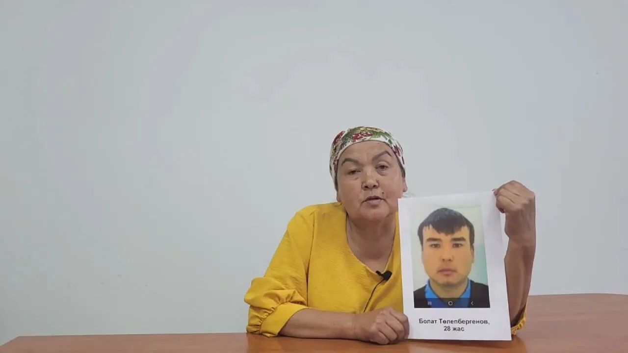 Болат Толепберген от перенесенных пыток чуть не умер. Обливали холодной водой и пытали электрошоком.