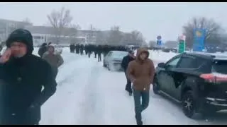 УРАЛЬСК. НАЧАЛОСЬ ШЕСТВИЕ
