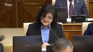 Парламент жиынында президент Тоқаевқа айтылған мадақтар