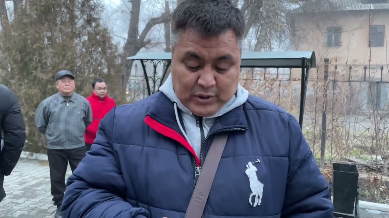 Қаңтар жарасы: Таразда ұлдары атылған ата-аналарға полиция қысым көрсетіп, қорқытатыны айтылды