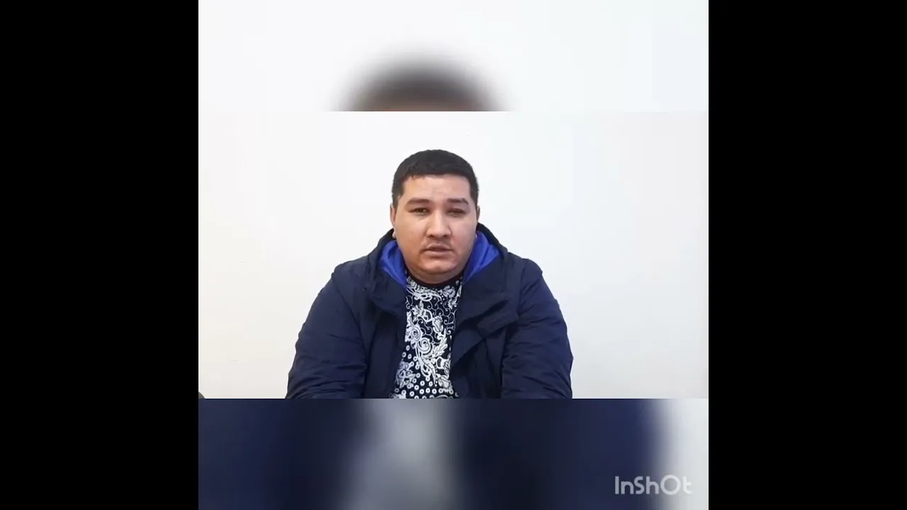 В руках у протестующих был баннер:"Мы простой народ. Токаев не стреляй. Мы не террористы".