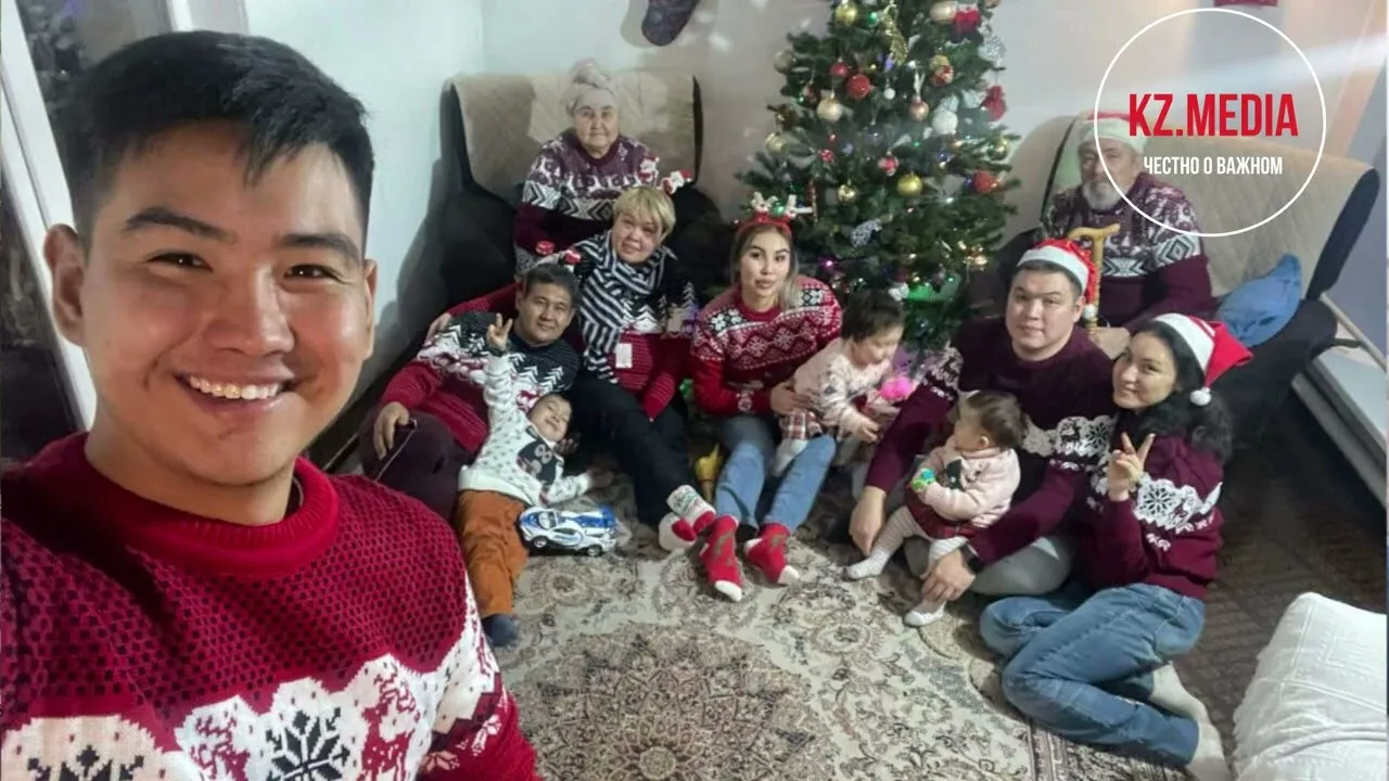 Азата Ували пытали электрошокером и избивали дубинками. Избиения проходили несколько часов.