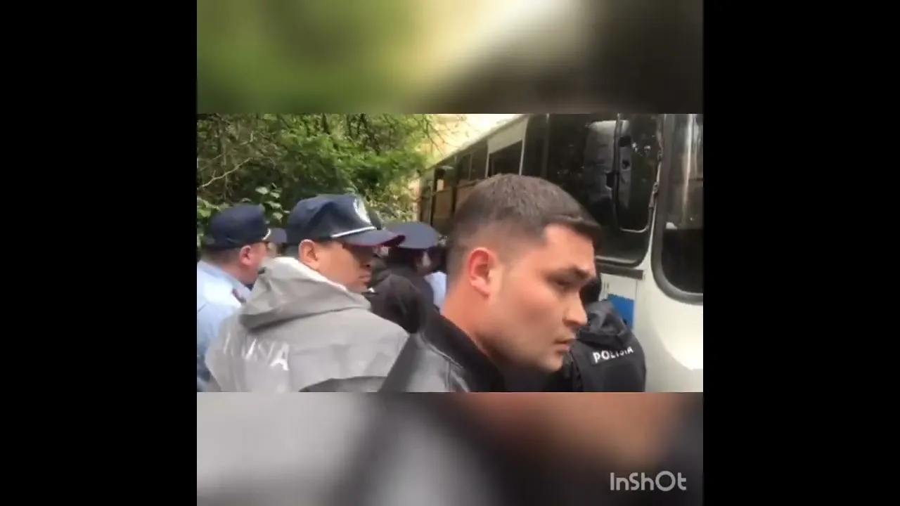 Задержание активистов и родственников полит. заключённых за пребования «Свободу политзаключённым!»