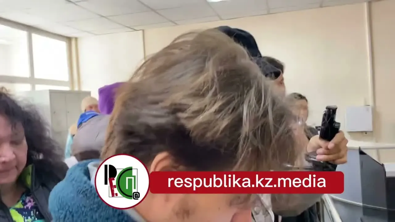 В Алматы началось предварительное слушание в отношении активистки Айгерим Тлеужановой